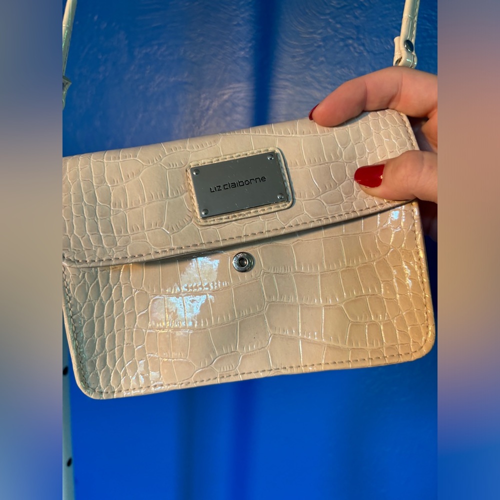 Liz Claiborne handbag with detachable strap
